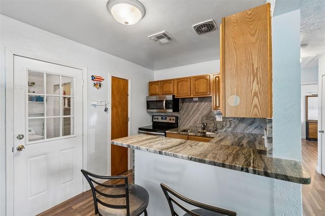 1038 CANAL DRIVE W, Lakeland, FL 33801
