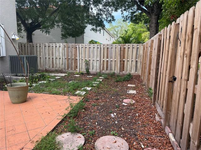 14213 SW 126th Place, Miami, FL 33186