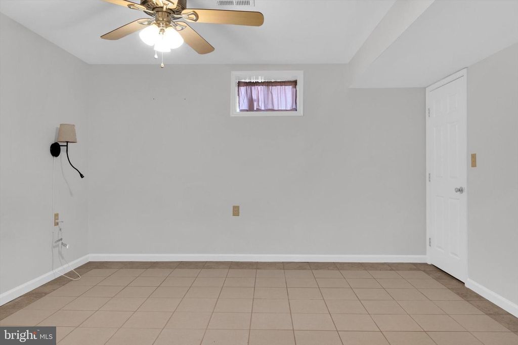 Image 43 of property listing at 6408 HEDGEWICK CT, La Plata, MD 20646