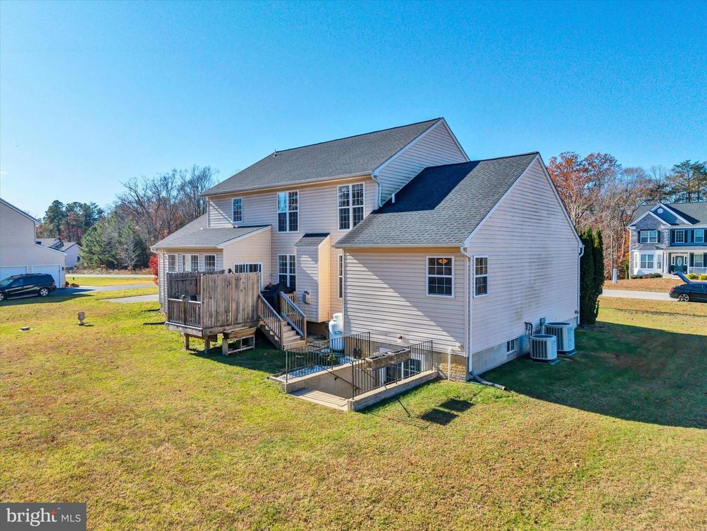 Image 57 of property listing at 6408 HEDGEWICK CT, La Plata, MD 20646