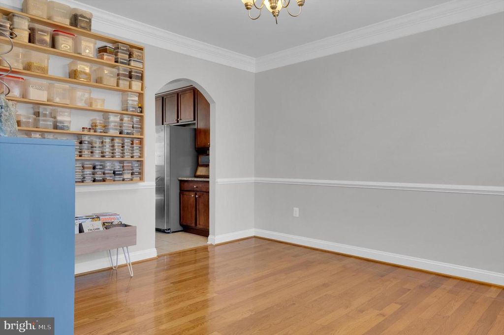 Image 6 of property listing at 6408 HEDGEWICK CT, La Plata, MD 20646