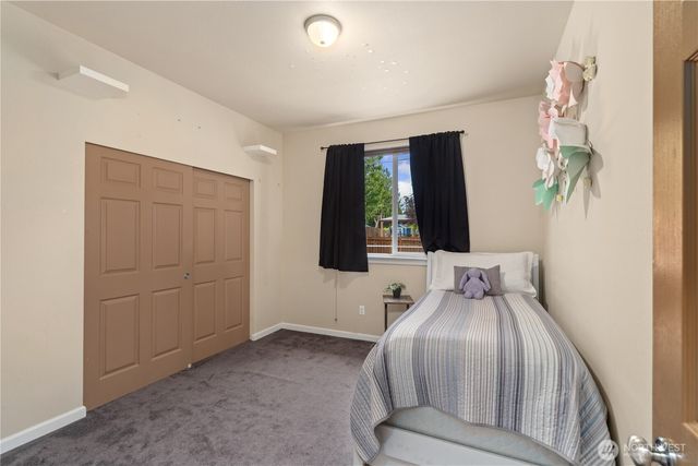 4000 NE Breakwater Court, Bremerton, WA 98311