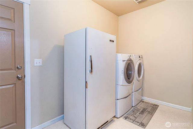 4000 NE Breakwater Court, Bremerton, WA 98311