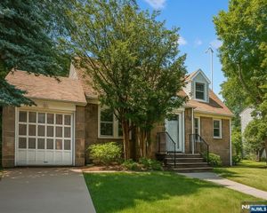 90 Ardmore Avenue, Clifton, NJ 07014