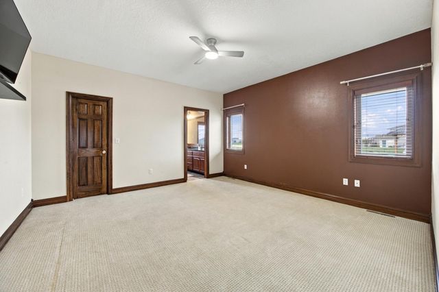 2302 10th Street W, West Fargo, ND 58078