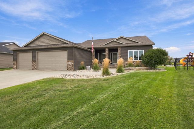 2302 10th Street W, West Fargo, ND 58078