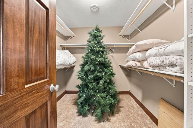 2302 10th Street W, West Fargo, ND 58078