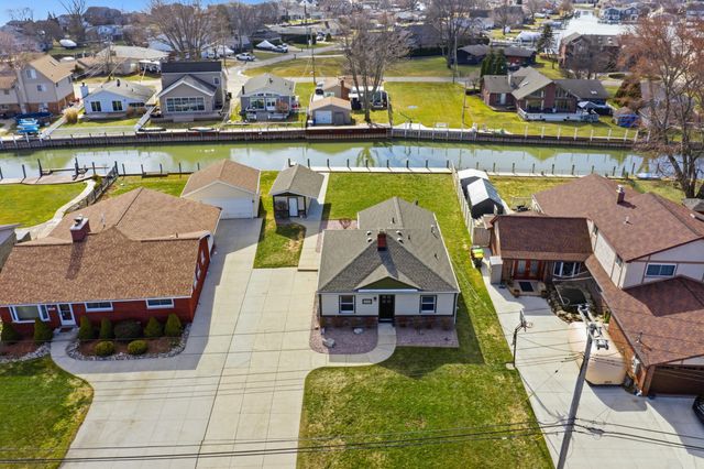 38310 Huron Pointe Drive, Harrison Twp, MI 48045