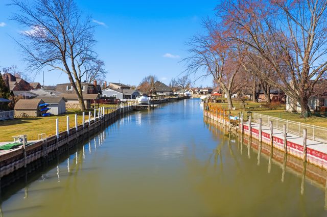 38310 Huron Pointe Drive, Harrison Twp, MI 48045