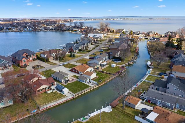 38310 Huron Pointe Drive, Harrison Twp, MI 48045