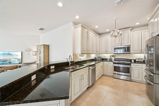 3420 77TH STREET W 101, Bradenton, FL 34209