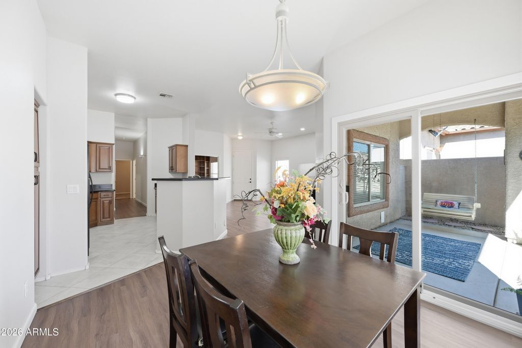 Image 10 of property listing at 6720 E ENCANTO Street 60, Mesa, AZ 85205