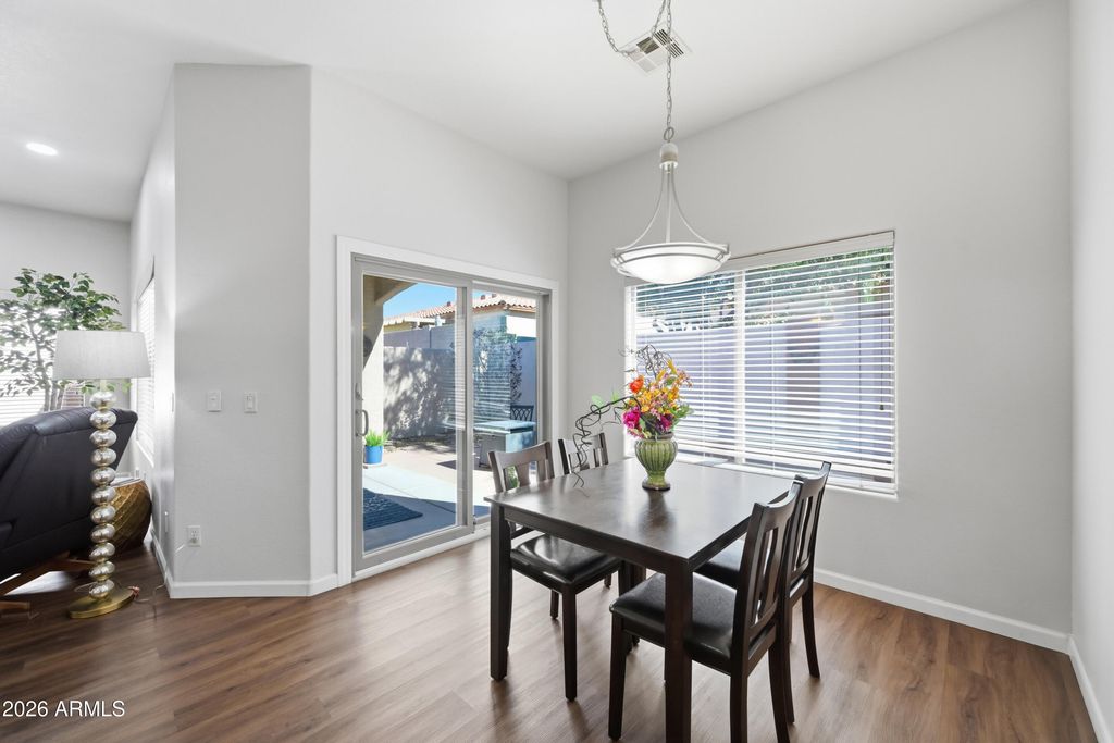 Image 11 of property listing at 6720 E ENCANTO Street 60, Mesa, AZ 85205