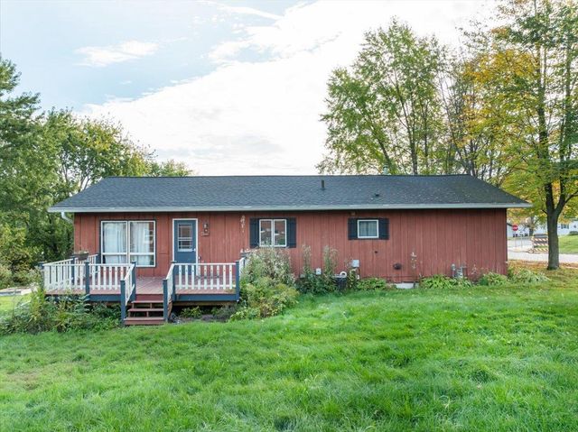 104 W BEGLEY STREET, Greenwood, WI 54437