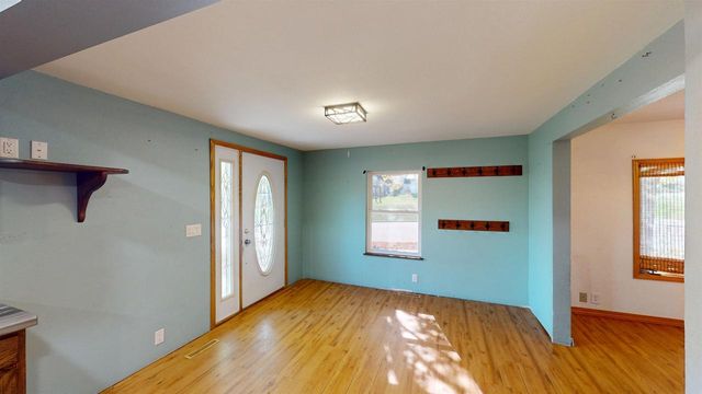 104 W BEGLEY STREET, Greenwood, WI 54437