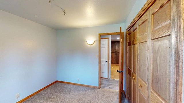 104 W BEGLEY STREET, Greenwood, WI 54437