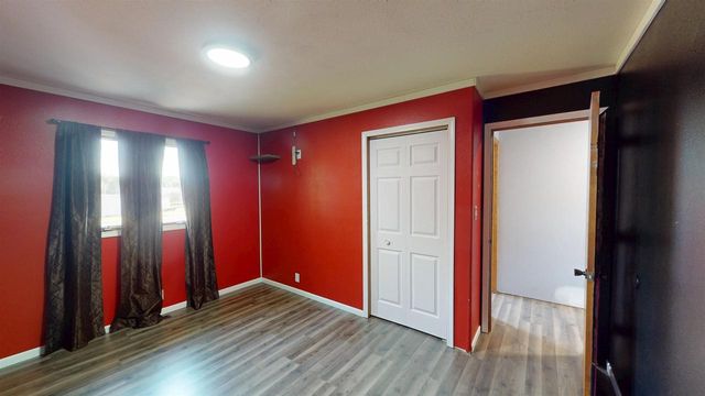 104 W BEGLEY STREET, Greenwood, WI 54437