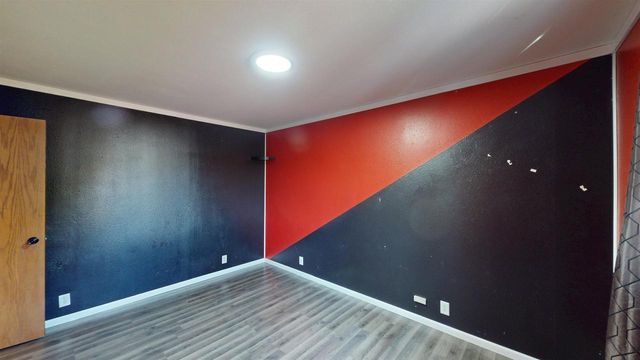 104 W BEGLEY STREET, Greenwood, WI 54437