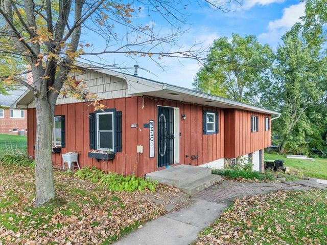 104 W BEGLEY STREET, Greenwood, WI 54437