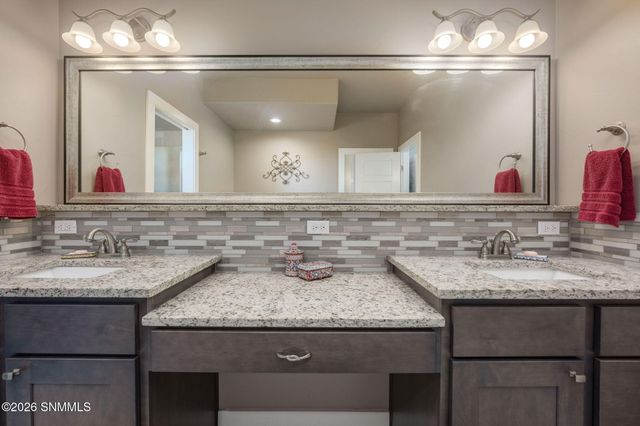 4641 Azure Hills Road, Las Cruces, NM 88011