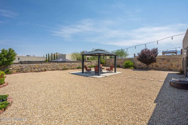 4641 Azure Hills Road, Las Cruces, NM 88011