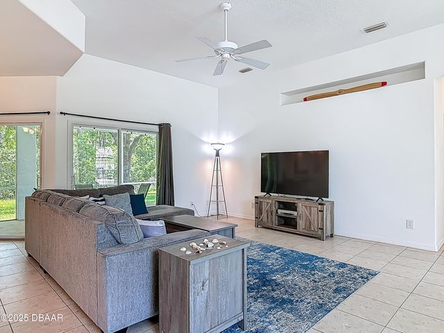 12 Kathleen Trail, Palm Coast, FL 32164