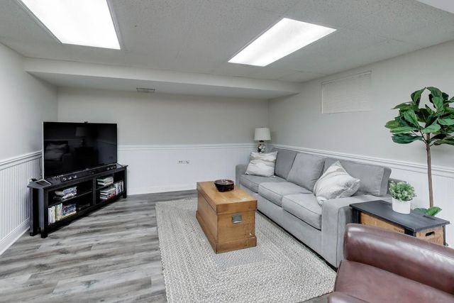 1110 Cedar Creek Drive, Lake Zurich, IL 60047