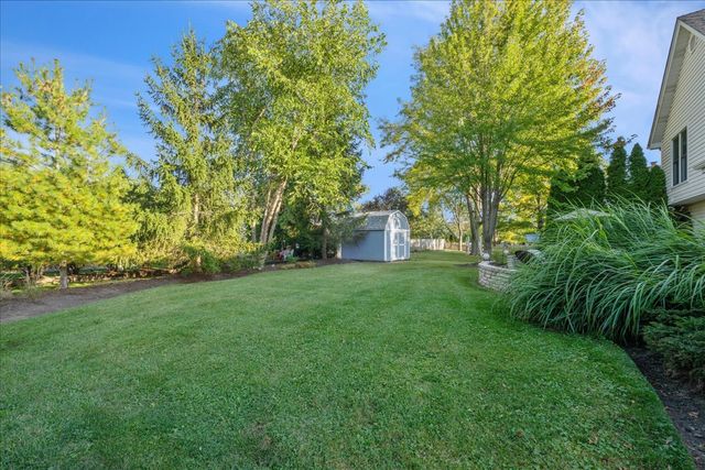 1110 Cedar Creek Drive, Lake Zurich, IL 60047