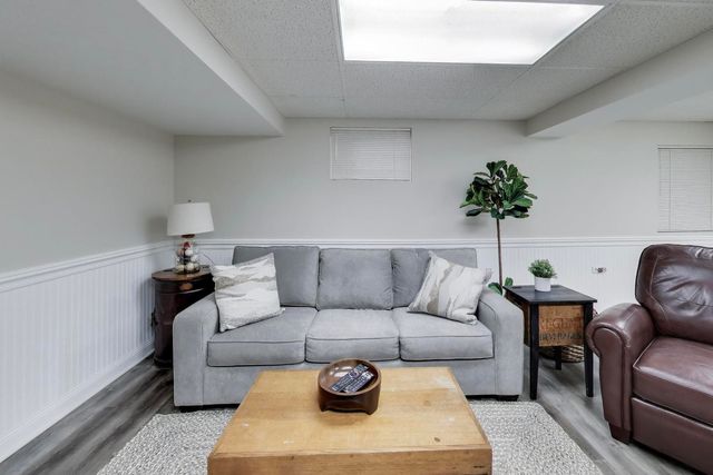 1110 Cedar Creek Drive, Lake Zurich, IL 60047