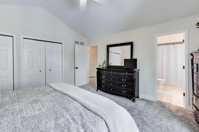 1110 Cedar Creek Drive, Lake Zurich, IL 60047