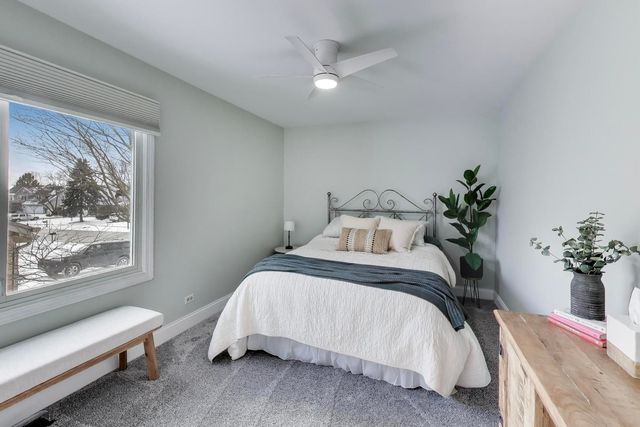 1110 Cedar Creek Drive, Lake Zurich, IL 60047