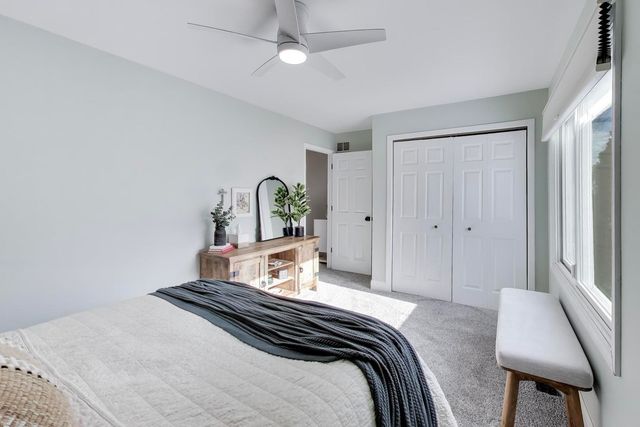 1110 Cedar Creek Drive, Lake Zurich, IL 60047