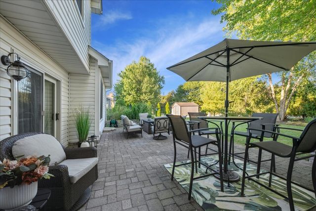 1110 Cedar Creek Drive, Lake Zurich, IL 60047