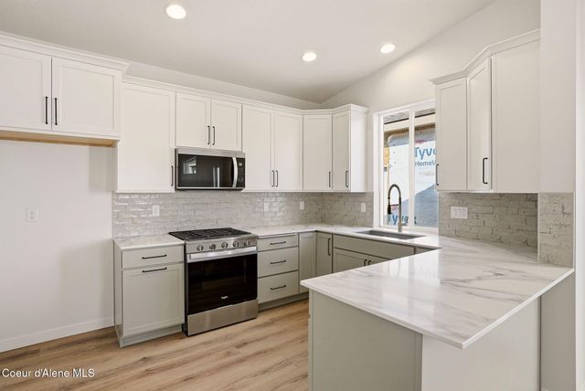 2142 W Cholet Ln, Coeur D'alene, ID 83815