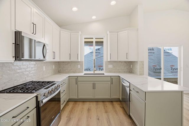 2142 W Cholet Ln, Coeur D'alene, ID 83815