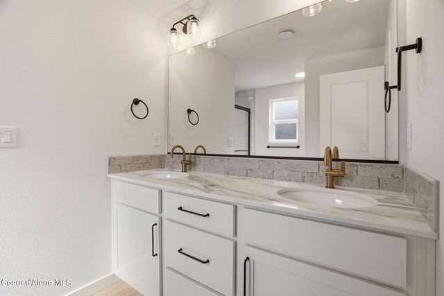 2142 W Cholet Ln, Coeur D'alene, ID 83815
