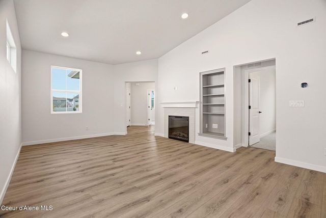 2142 W Cholet Ln, Coeur D'alene, ID 83815