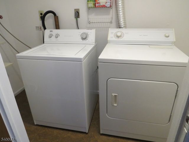 13228 Dell Pl 228, Stanhope Boro, NJ 07874