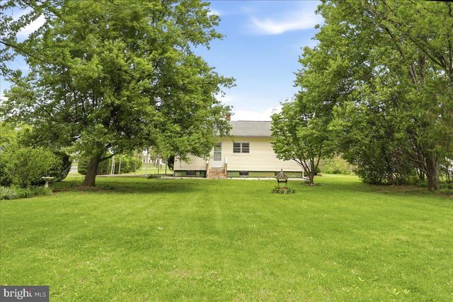 148 BAKER RD, Martinsburg, WV 25405