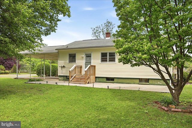 148 BAKER RD, Martinsburg, WV 25405