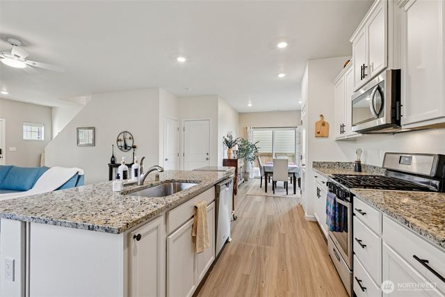 28510 78th Avenue NW, Stanwood, WA 98292