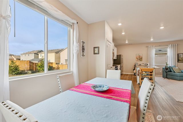 28510 78th Avenue NW, Stanwood, WA 98292