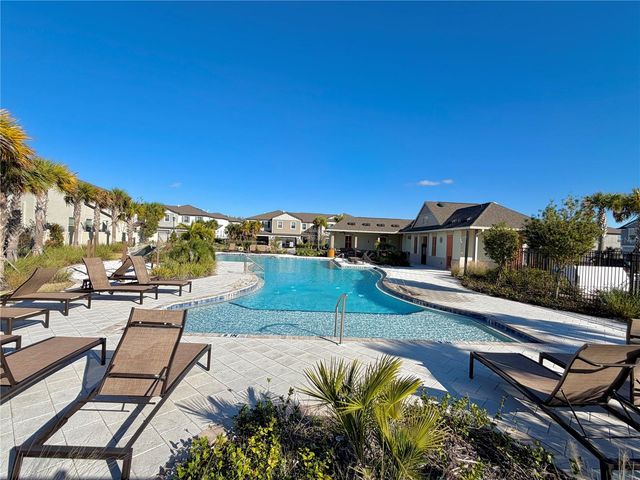 8217 CRESCENT OAKS DRIVE, New Port Richey, FL 34655