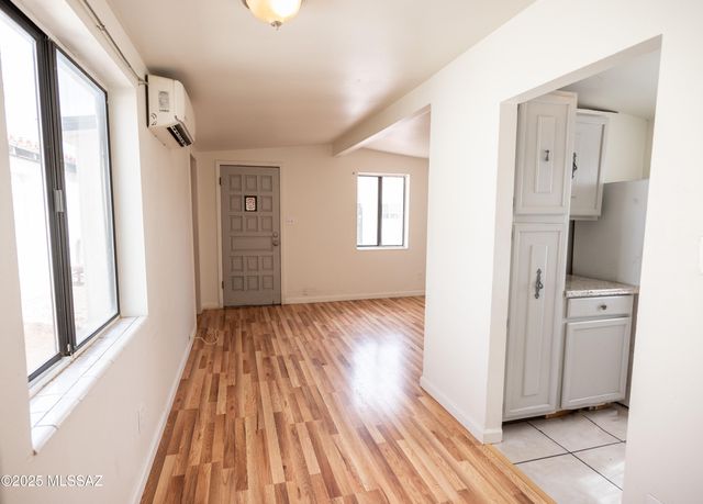 2506 E Seneca Street, Tucson, AZ 85716
