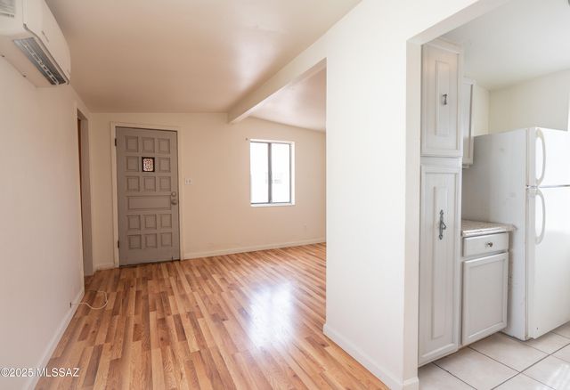 2506 E Seneca Street, Tucson, AZ 85716