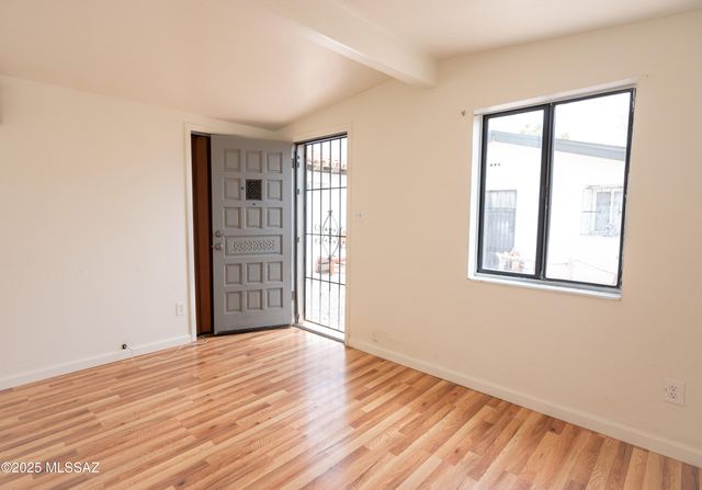 2506 E Seneca Street, Tucson, AZ 85716