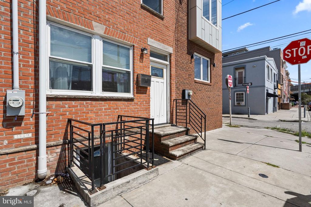 39 W WILDEY ST, PHILADELPHIA, PA 19123 — photo 3