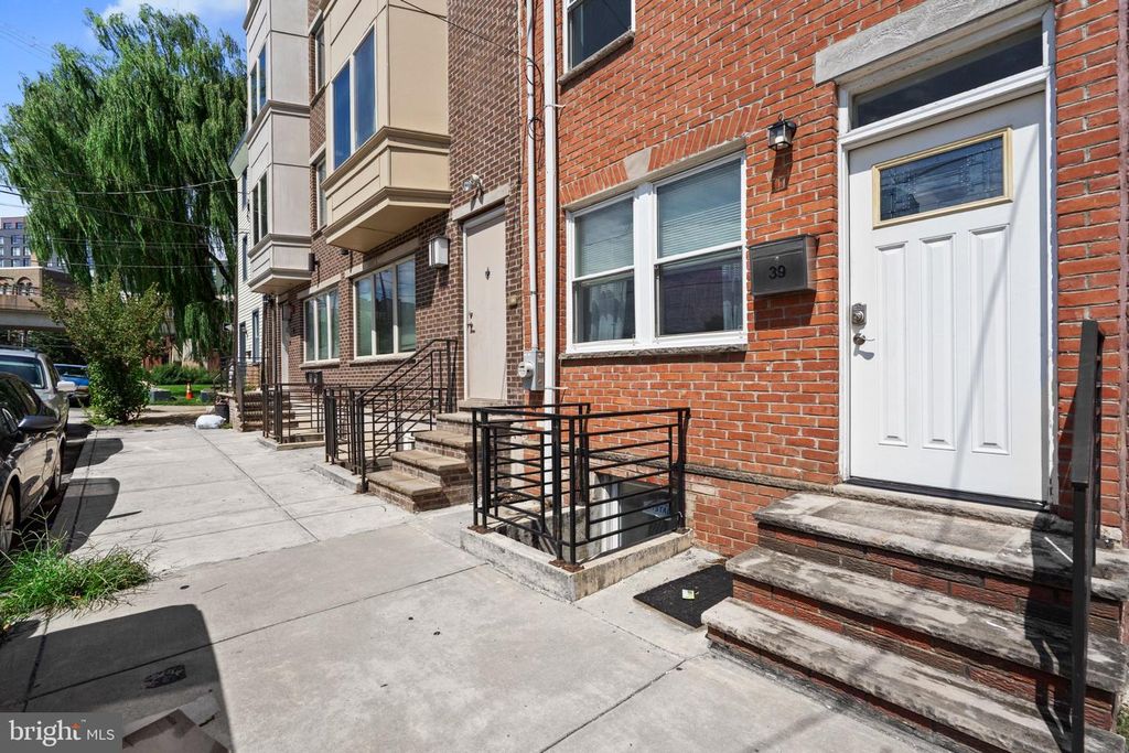 39 W WILDEY ST, PHILADELPHIA, PA 19123 — photo 4
