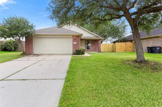 950 Wildwinn Drive, Alvin, TX 77511
