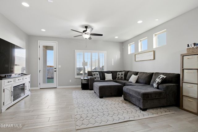 10608 HIDDEN CHAPEL Place, El Paso, TX 79924